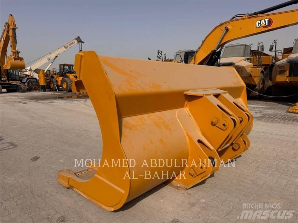 CAT 980H لوادر بعجل