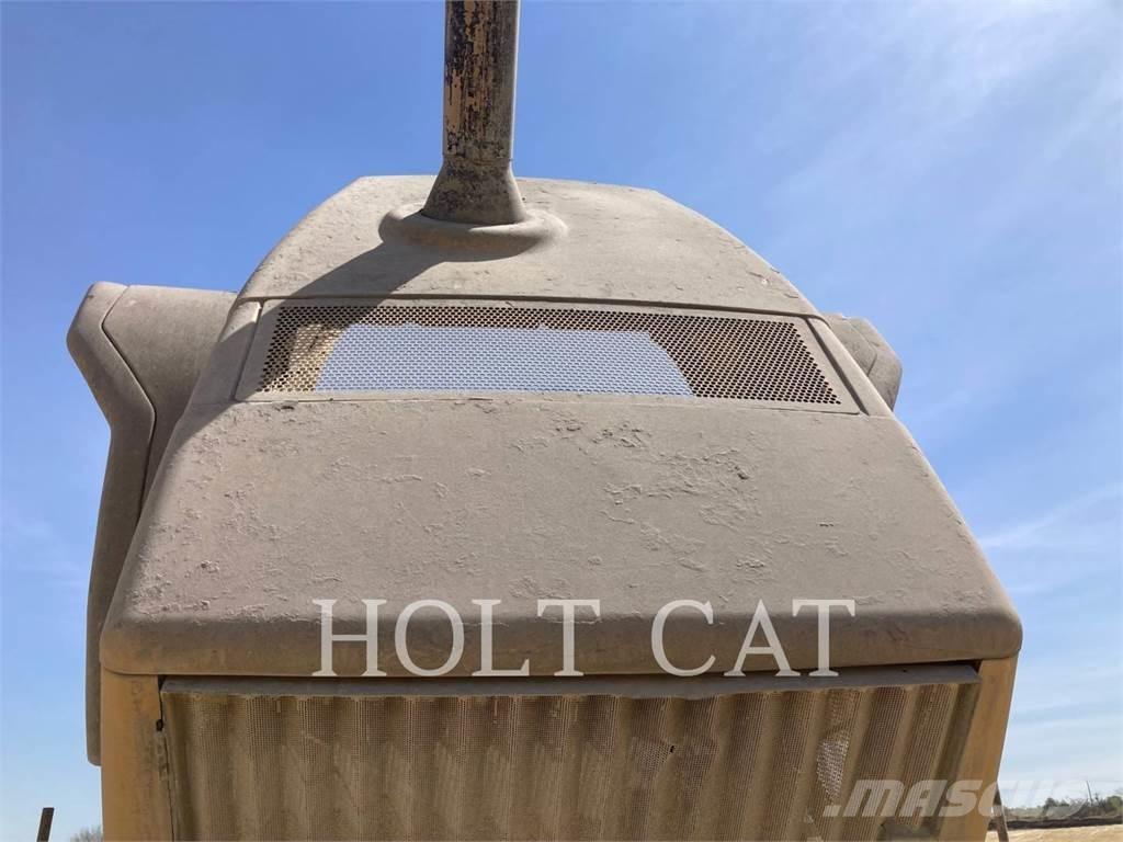 CAT 980H لوادر بعجل