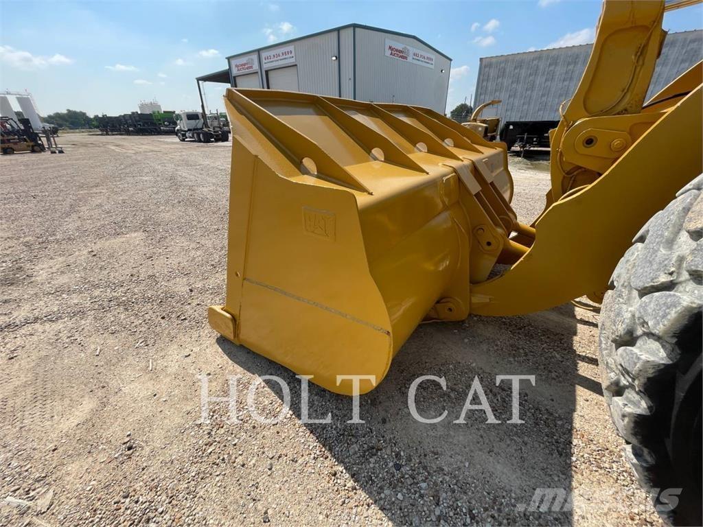 CAT 980H لوادر بعجل