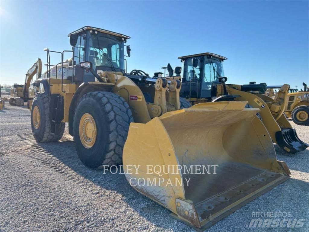 CAT 980M لوادر بعجل