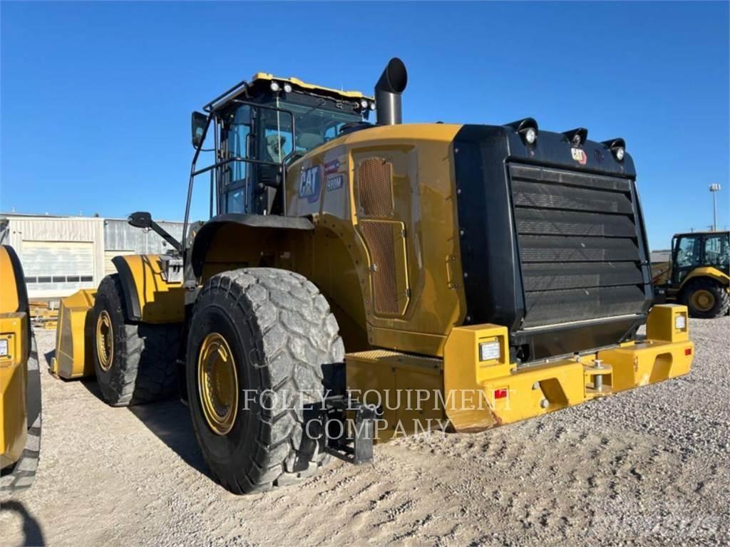 CAT 980M لوادر بعجل