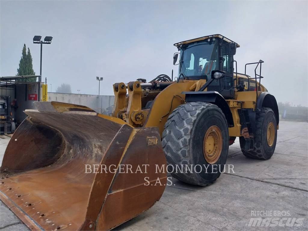 CAT 980M لوادر بعجل