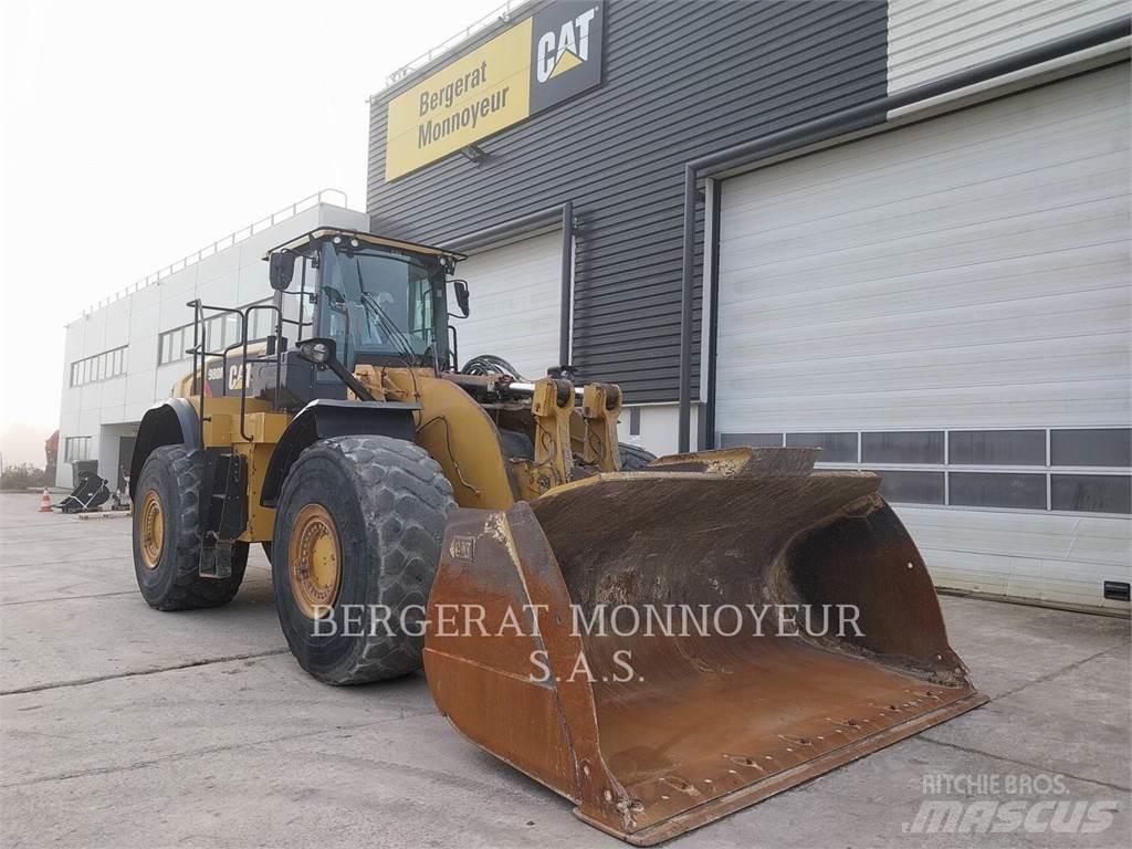 CAT 980M لوادر بعجل