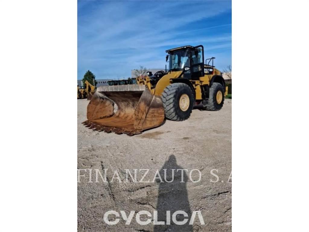 CAT 980M لوادر بعجل