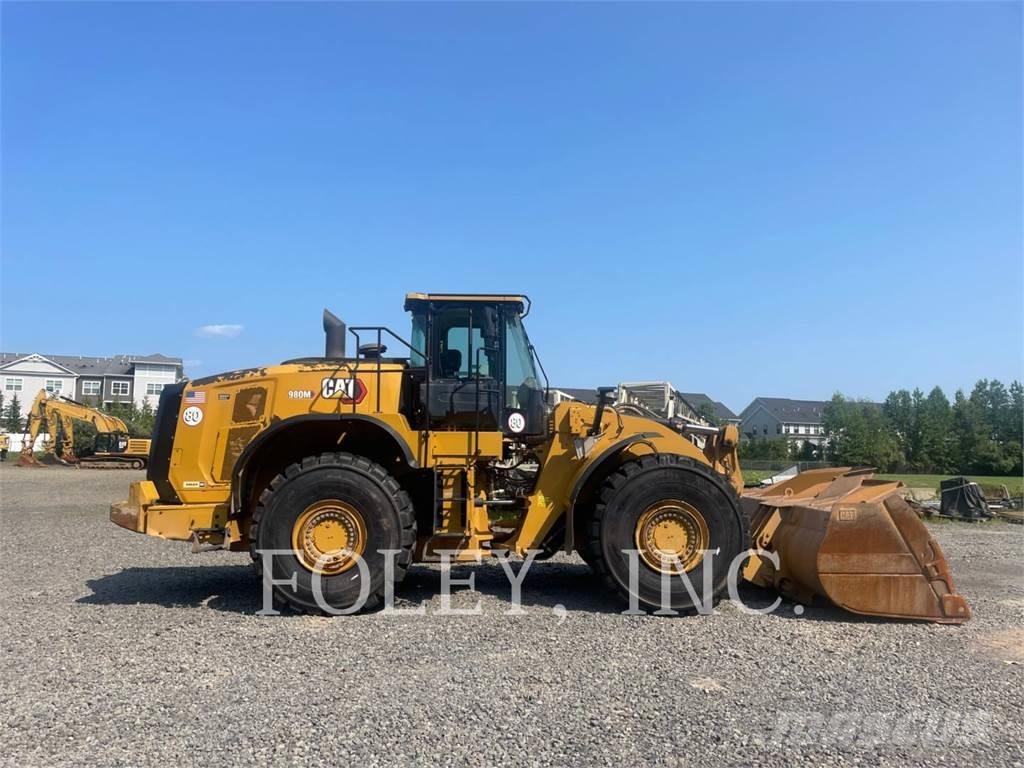 CAT 980M لوادر بعجل