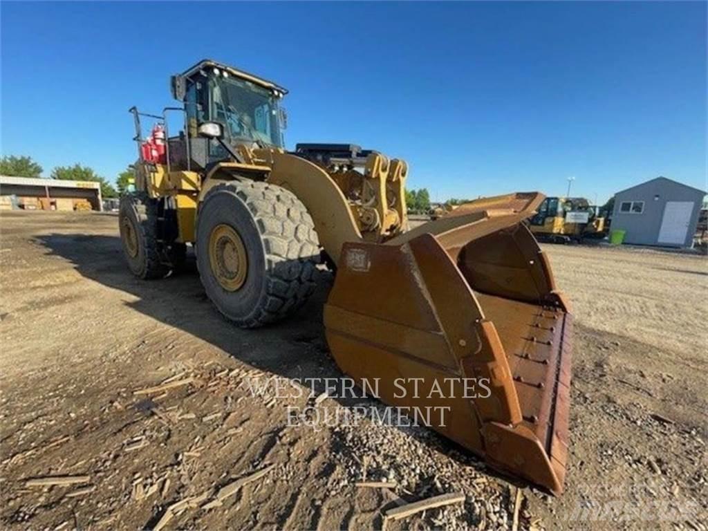 CAT 980M لوادر بعجل