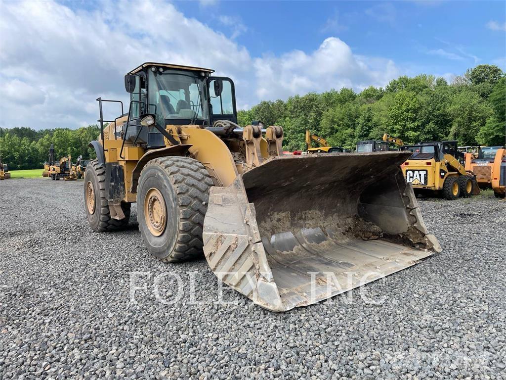 CAT 980M لوادر بعجل