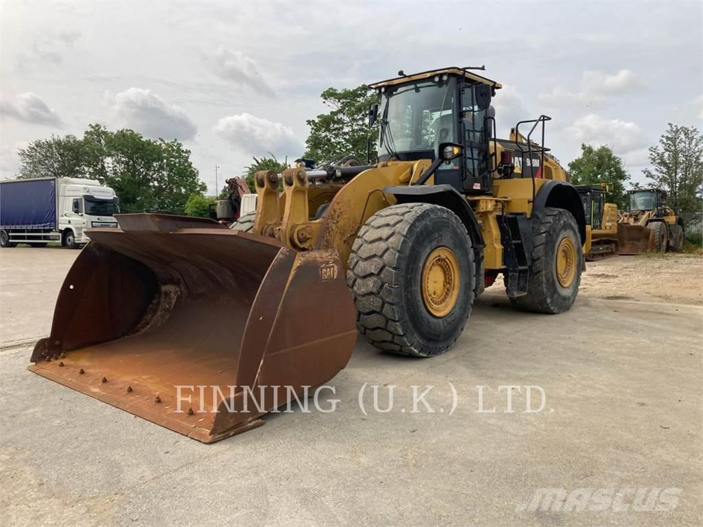 CAT 980M لوادر بعجل