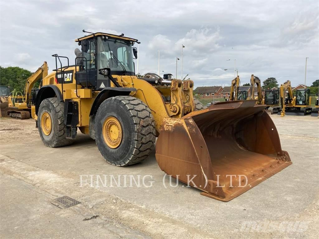 CAT 980M لوادر بعجل