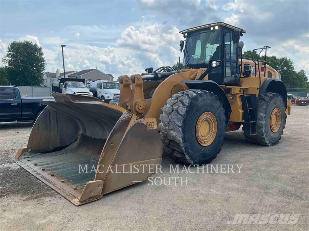 CAT 980M لوادر بعجل