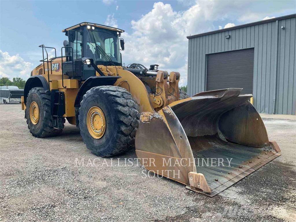 CAT 980M لوادر بعجل