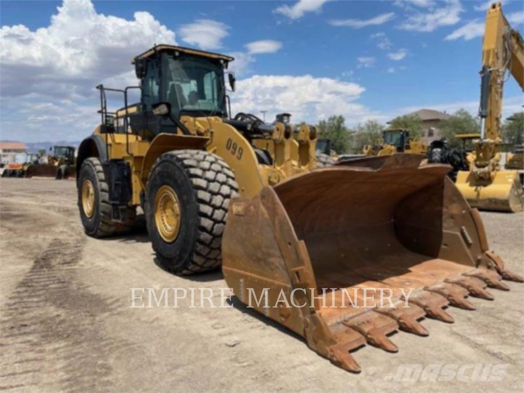 CAT 980M لوادر بعجل