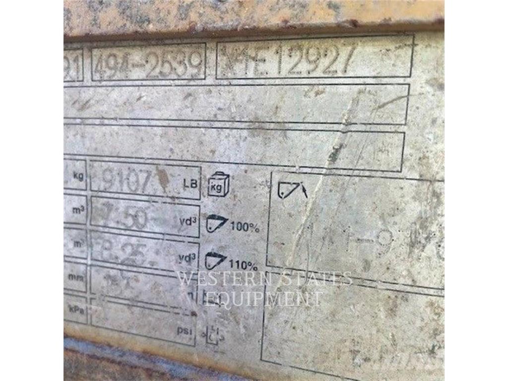 CAT 980M لوادر بعجل