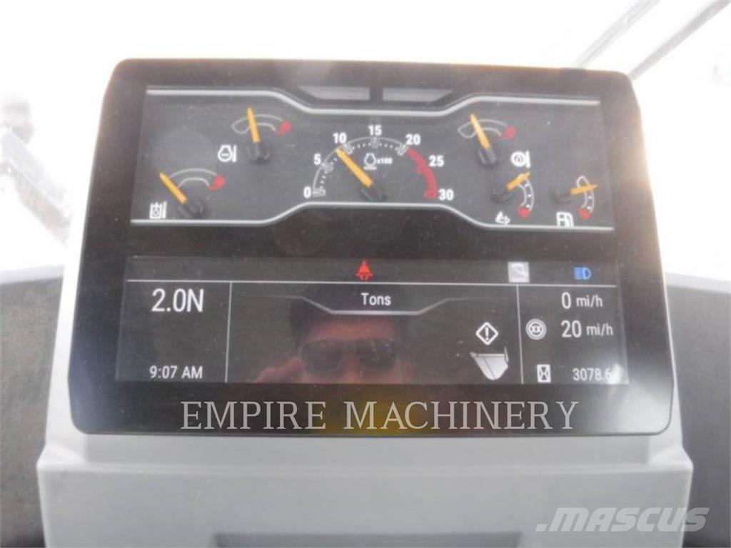 CAT 980XE-14 لوادر بعجل