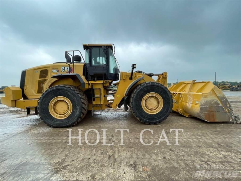 CAT 982 لوادر بعجل