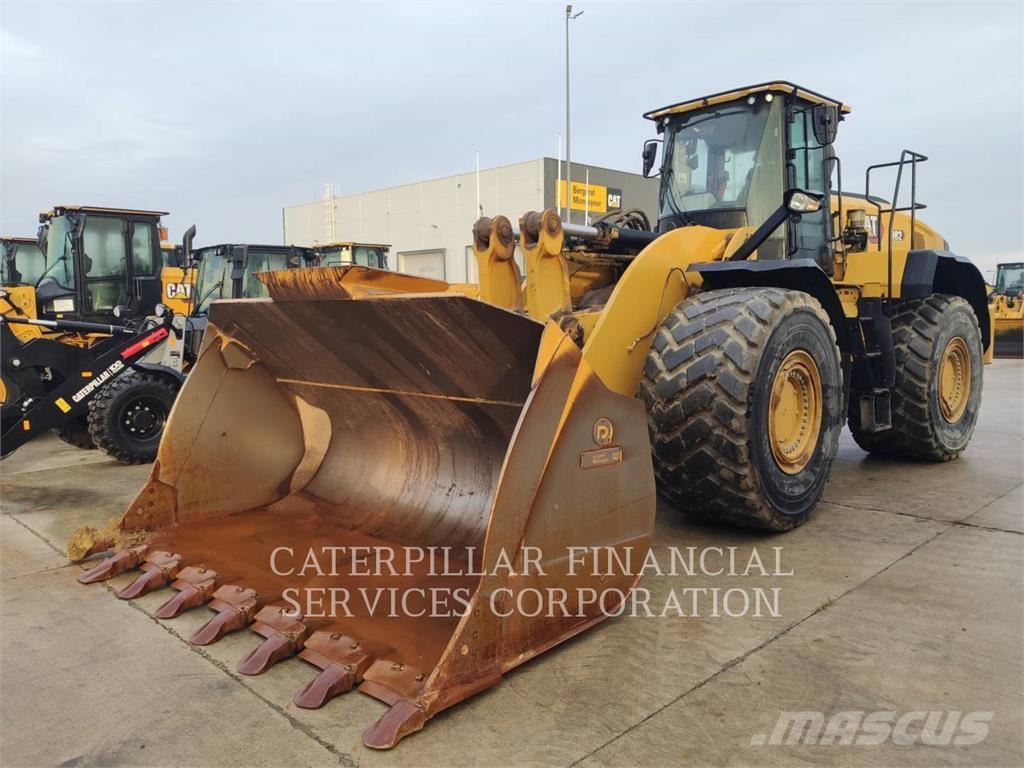 CAT 982-14 لوادر بعجل