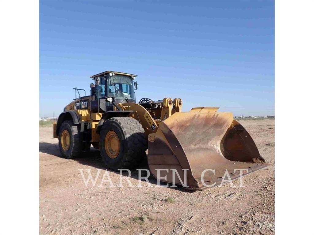 CAT 982M لوادر بعجل