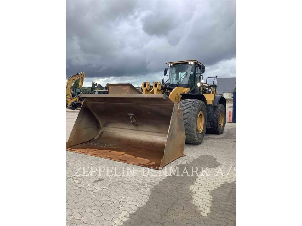 CAT 982M لوادر بعجل