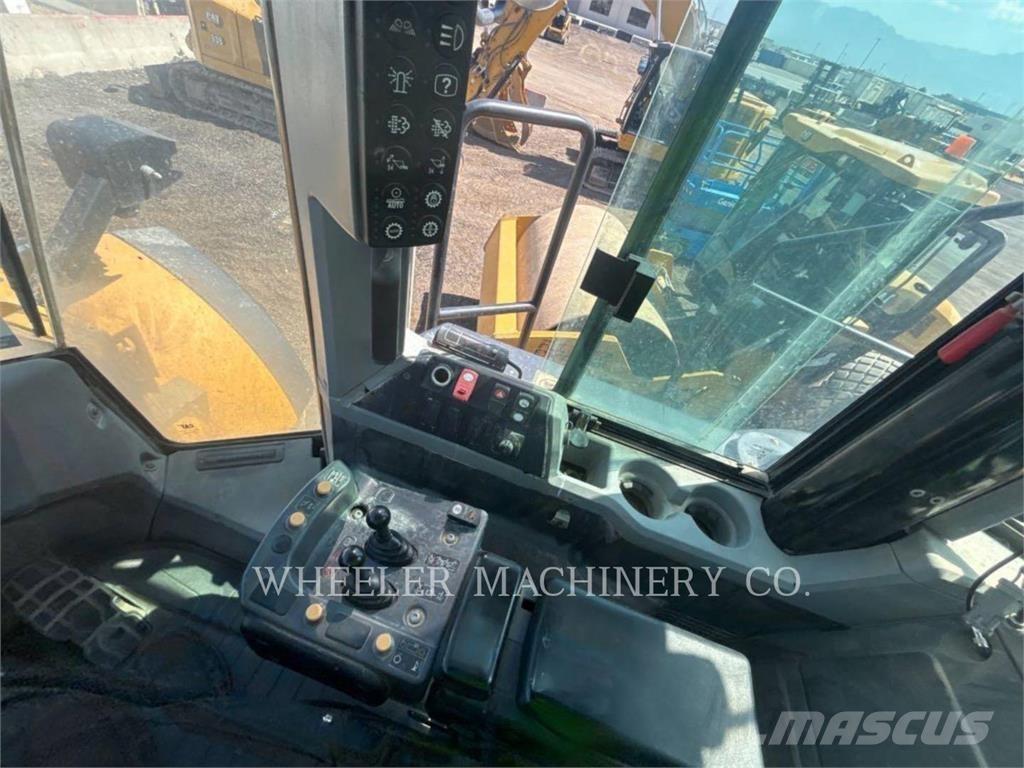 CAT 982M AOC لوادر بعجل