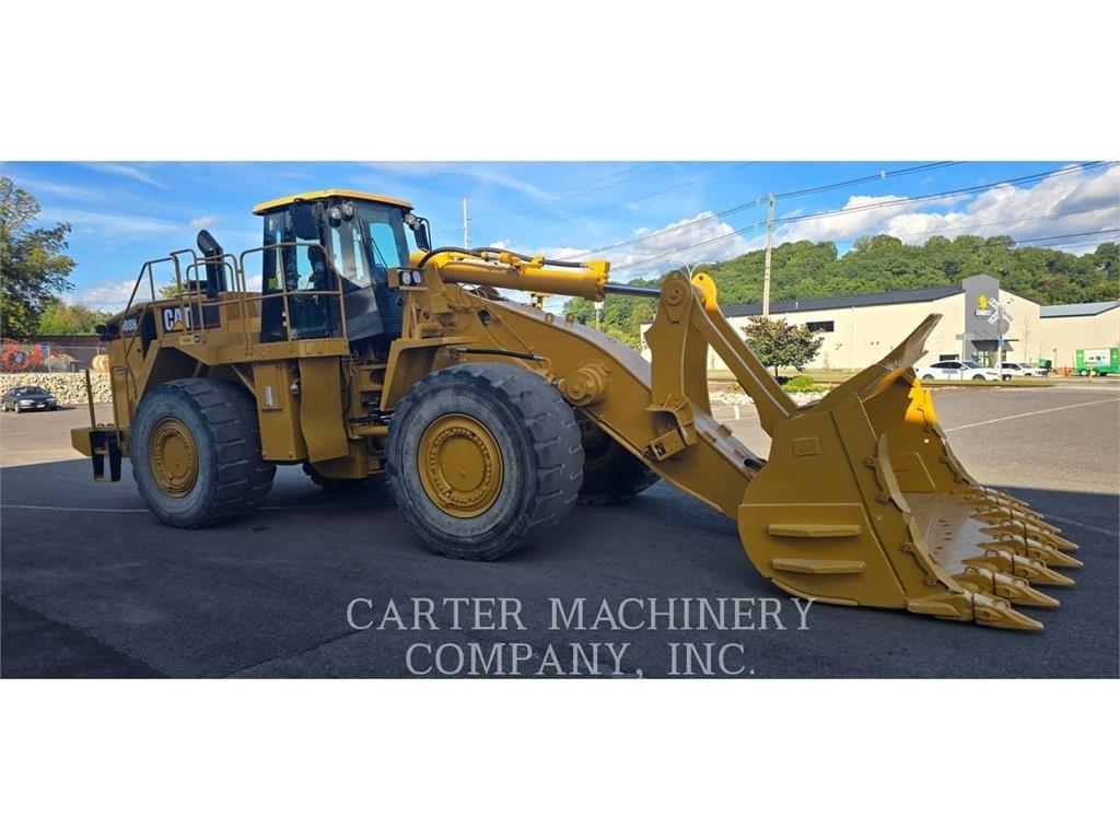 CAT 988 H لوادر بعجل