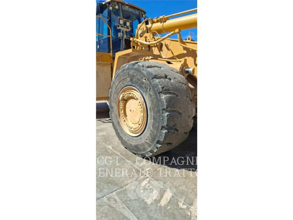 CAT 988H لوادر بعجل
