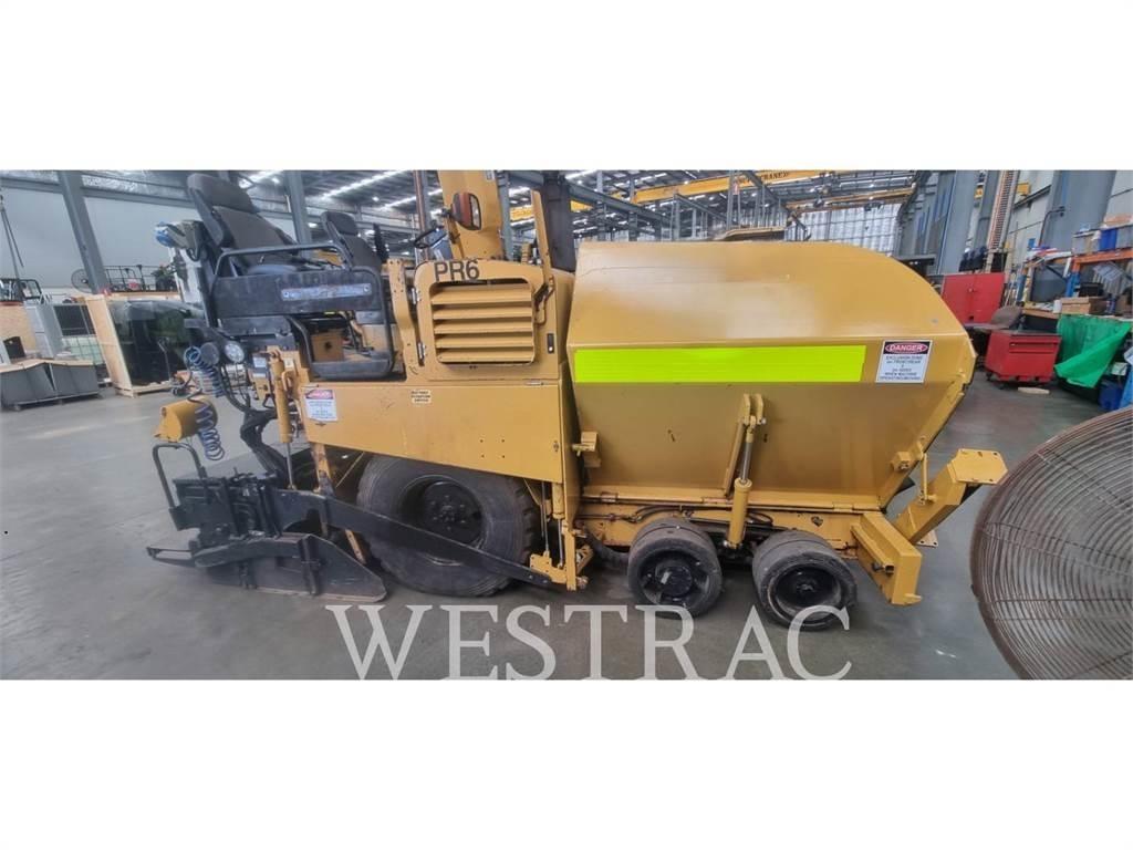 CAT AP-300 معدات السفلتة