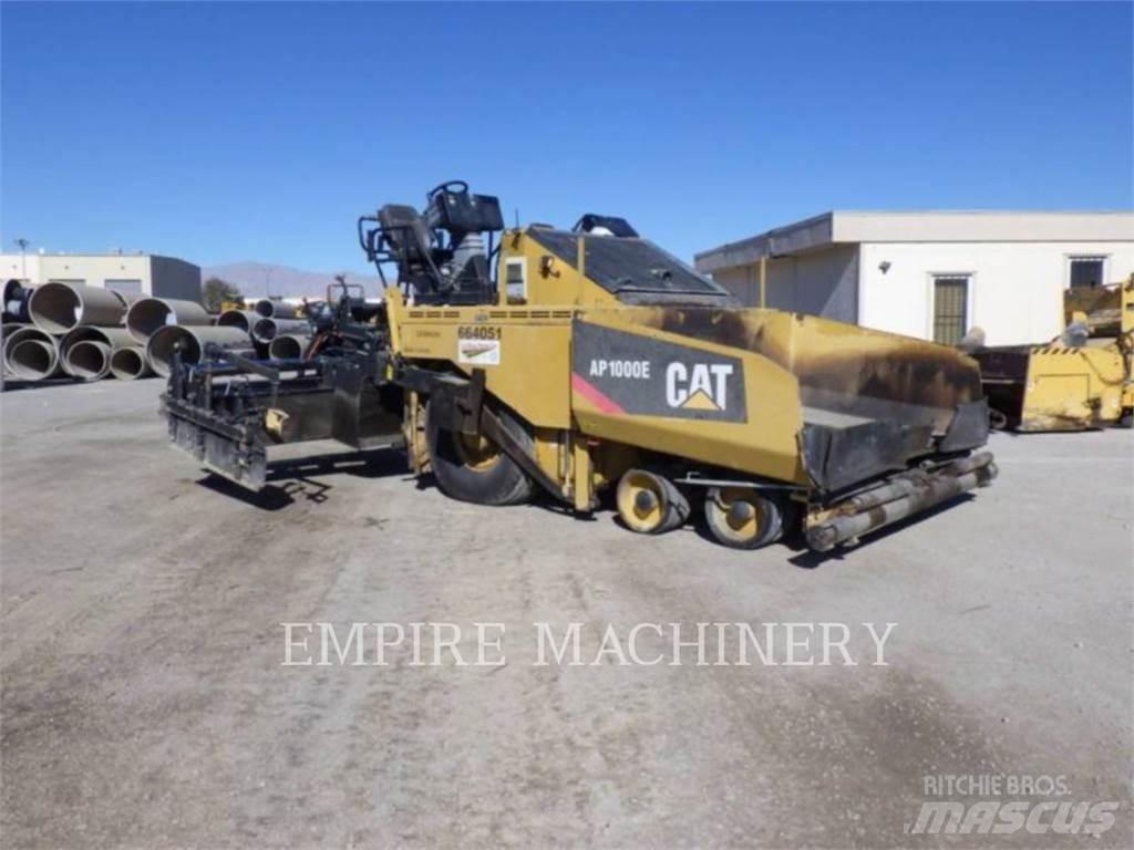 CAT AP1000E معدات السفلتة