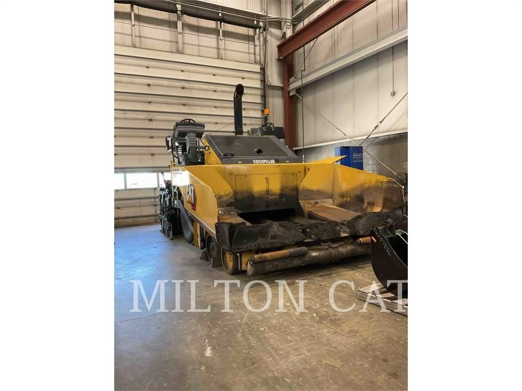 CAT AP1000E معدات السفلتة