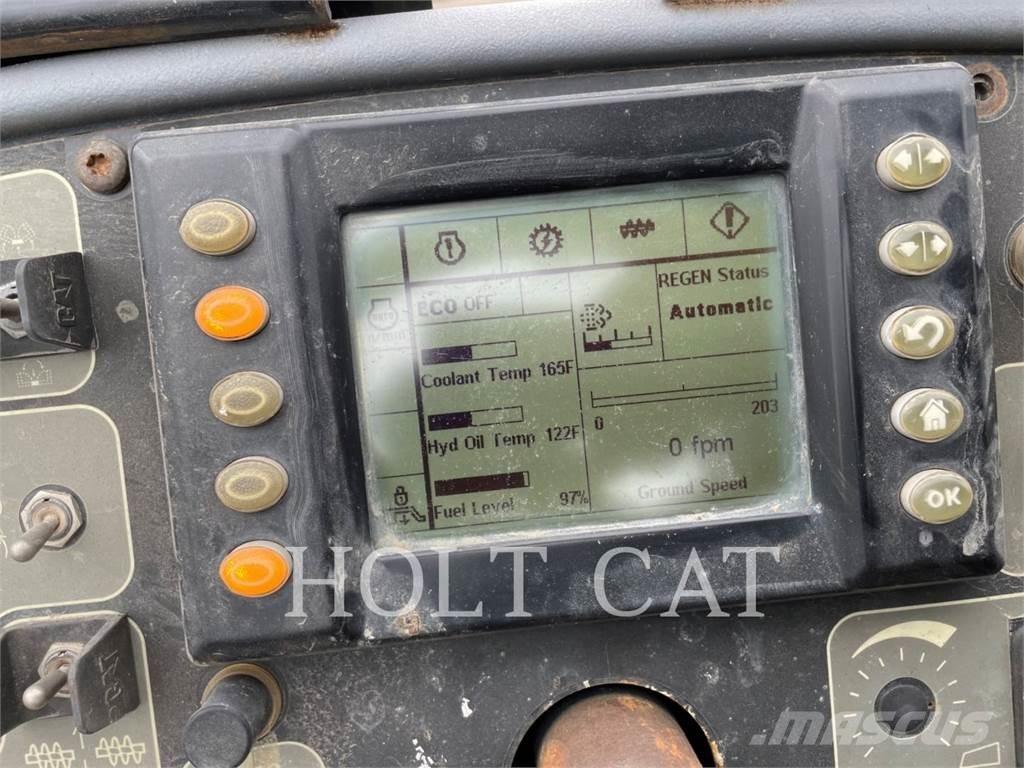 CAT AP1000E لوادر بعجل