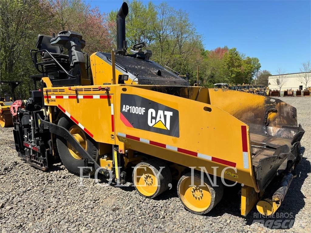 CAT AP1000F معدات السفلتة