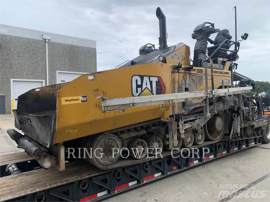 CAT AP1055 معدات إعادة تدوير الأسفلت