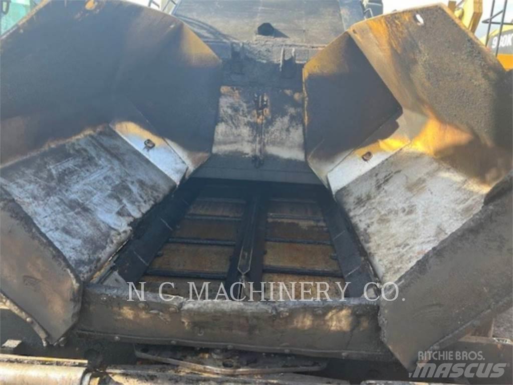 CAT AP1055F معدات السفلتة