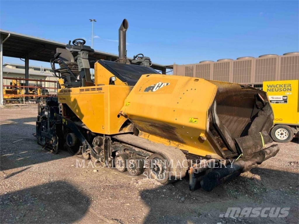 CAT AP1055F معدات السفلتة