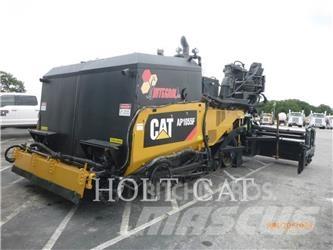 CAT AP1055F SPRAY PAVER معدات السفلتة