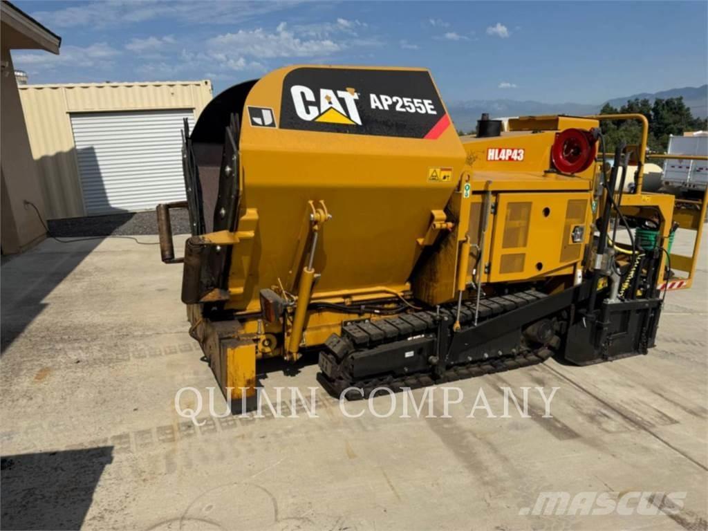 CAT AP255E رشاشات بيتومين