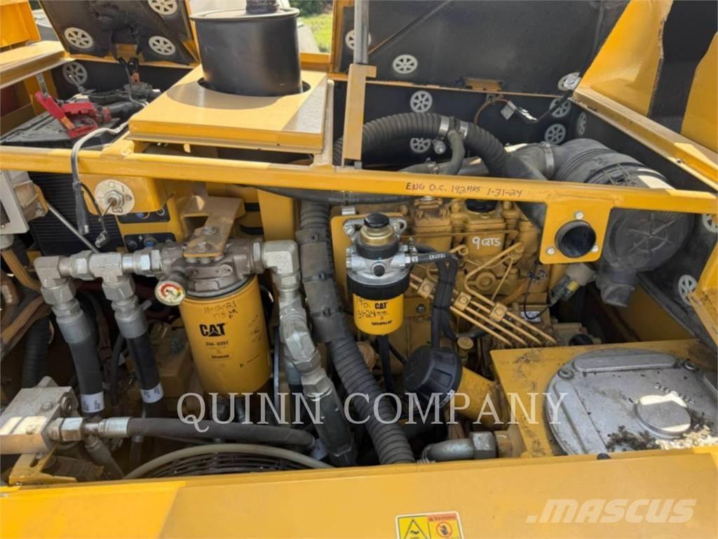 CAT AP255E رشاشات بيتومين