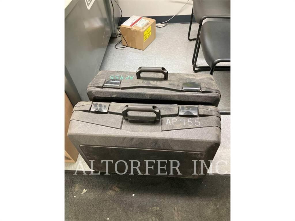 CAT AP455-07 معدات السفلتة