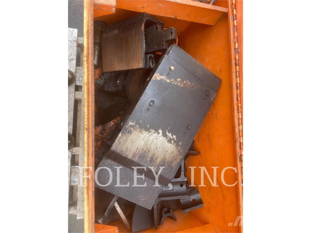 CAT AP555F معدات السفلتة