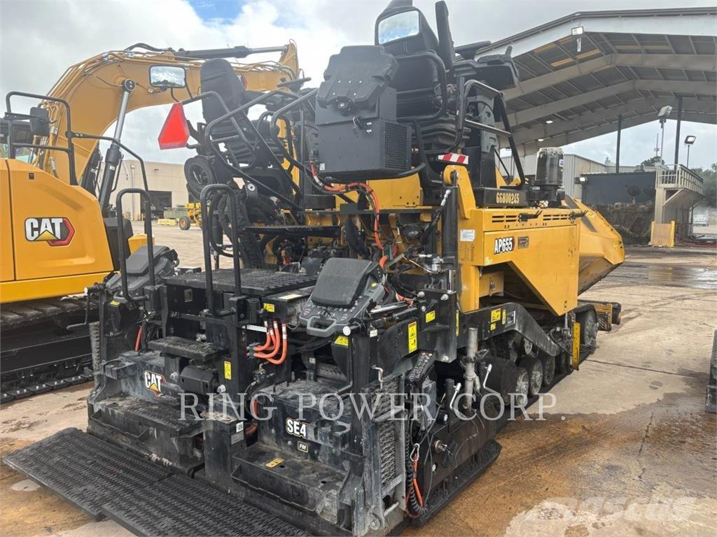 CAT AP655 معدات إعادة تدوير الأسفلت