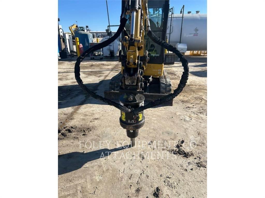 CAT AU302A11 حفارات زحافة