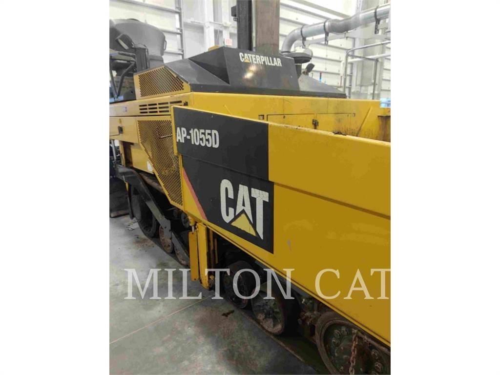 CAT BG-2455D معدات السفلتة