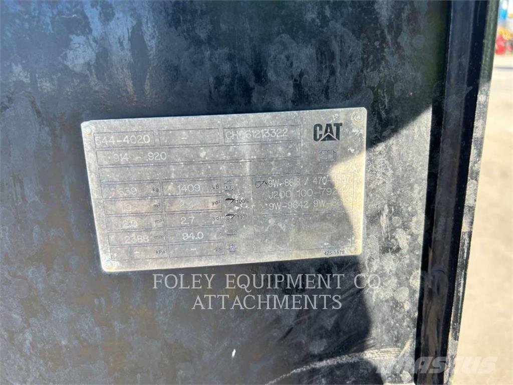 CAT BK20F24GP لوادر بعجل