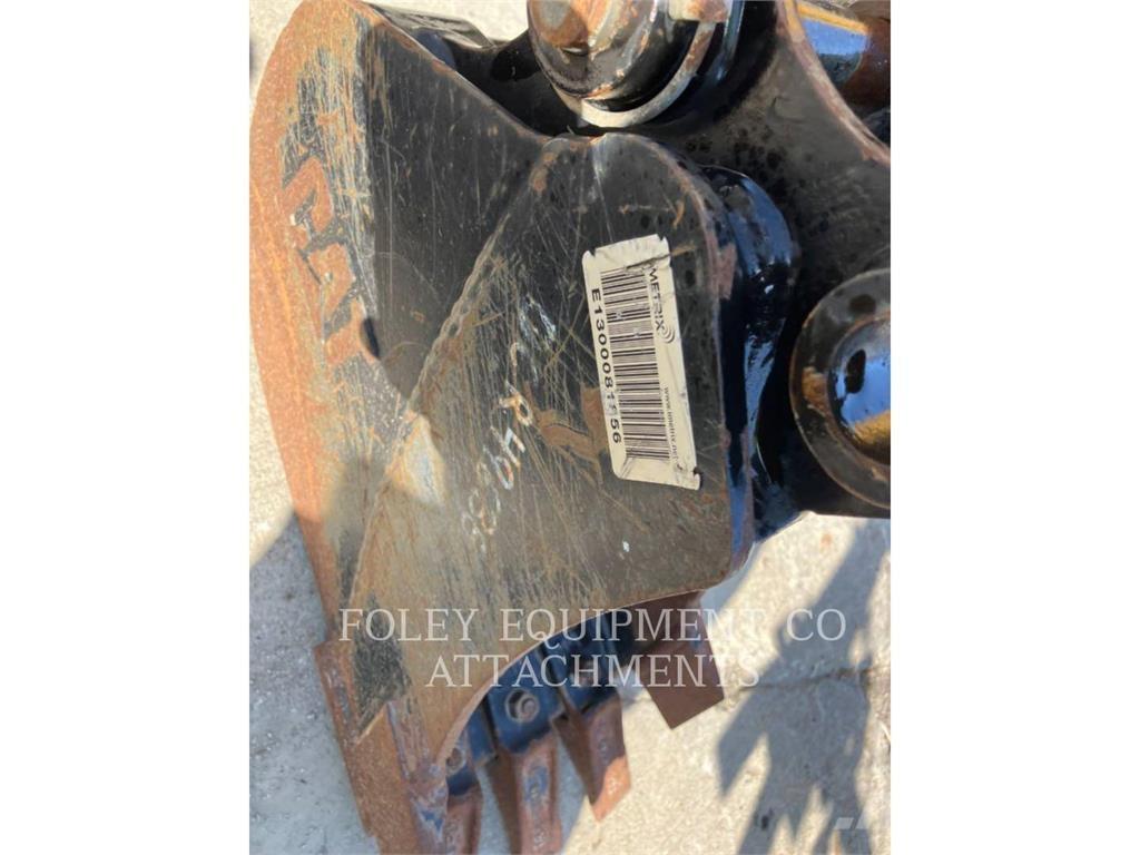 CAT BK301P09 حفارات زحافة