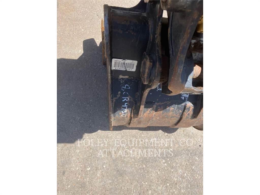 CAT BK302P18 حفارات زحافة