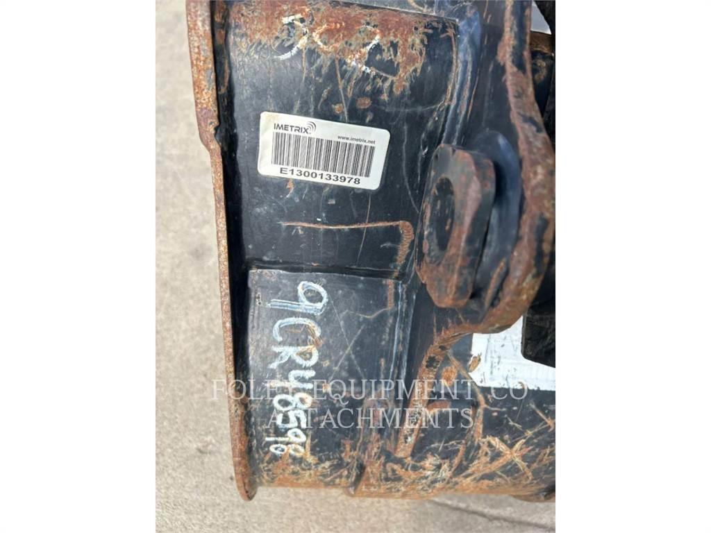 CAT BK302P20 حفارات زحافة
