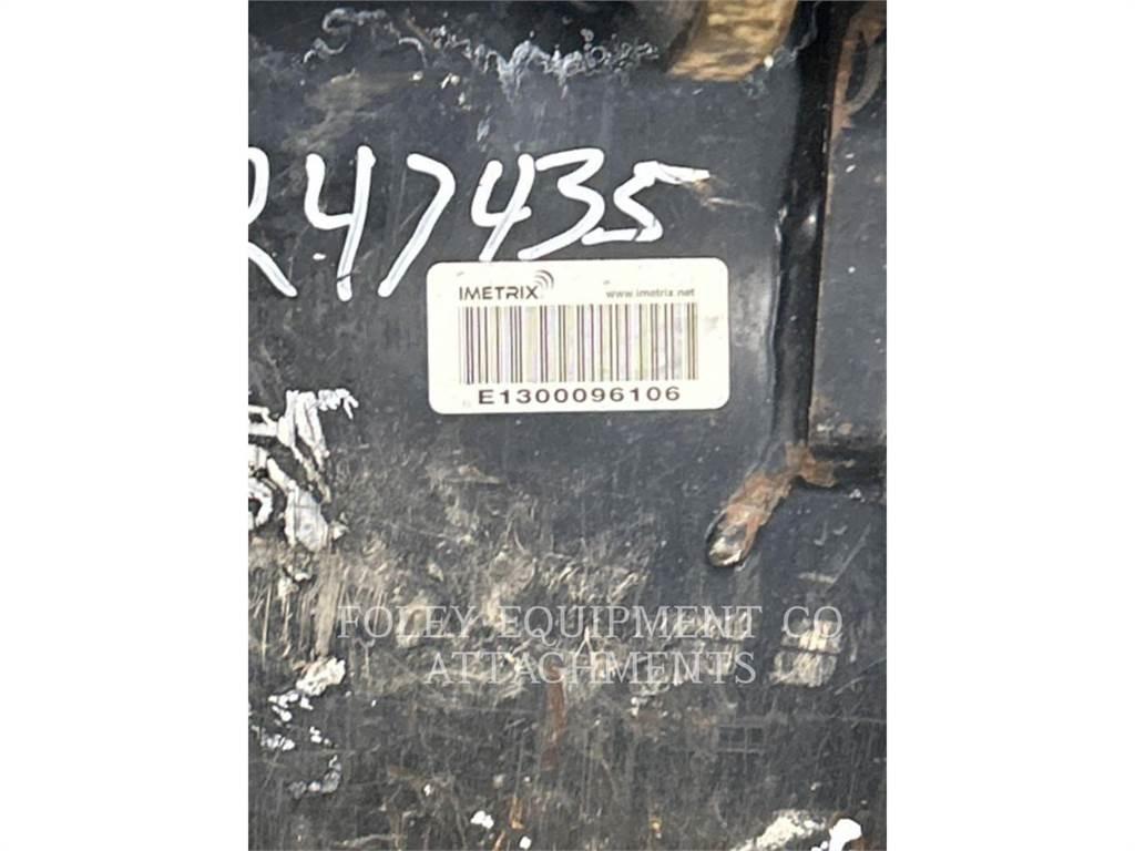 CAT BK303P16 حفارات زحافة