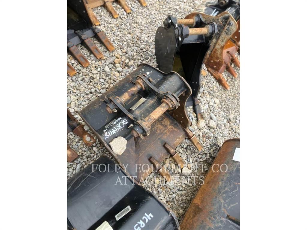 CAT BK303P24 حفارات زحافة