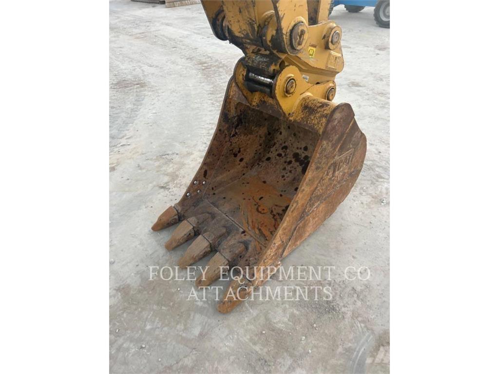CAT BK315Q36 حفارات زحافة