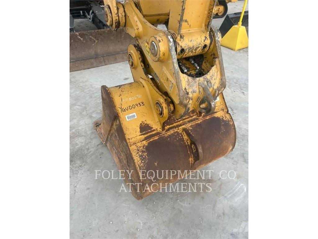 CAT BK315Q36 حفارات زحافة