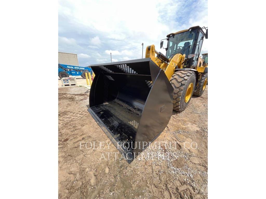 CAT BK38F65LM دلاء